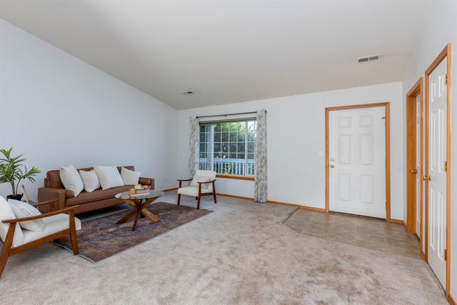 6811 N Capri Ln, Spokane, WA 99217