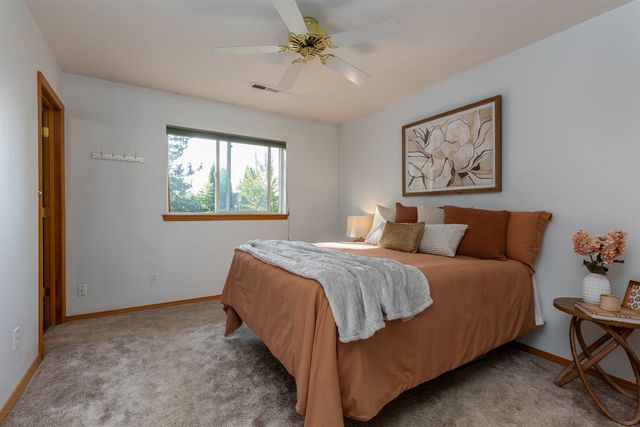 6811 N Capri Ln, Spokane, WA 99217