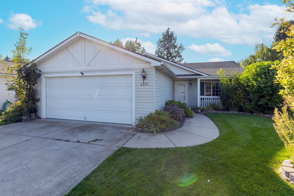 6811 N Capri Ln, Spokane, WA 99217