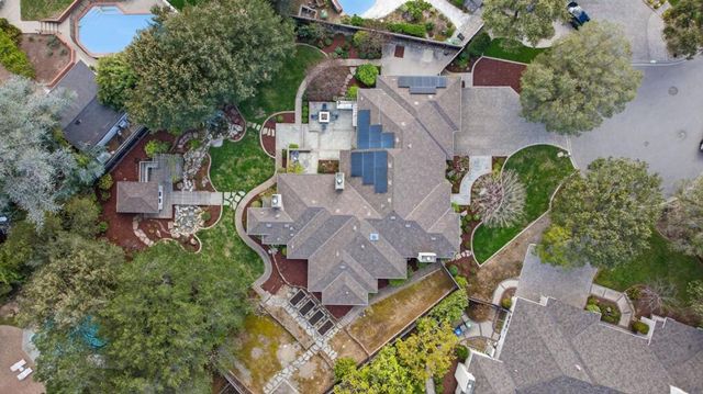 20026 Heritage Oak, Saratoga, CA 95070