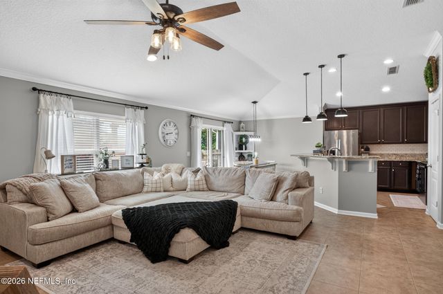 1513 LANTERN LIGHT Trail, Middleburg, FL 32068