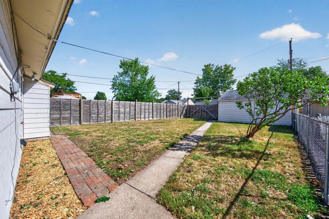 5048 Fremont Avenue N, Minneapolis, MN 55430