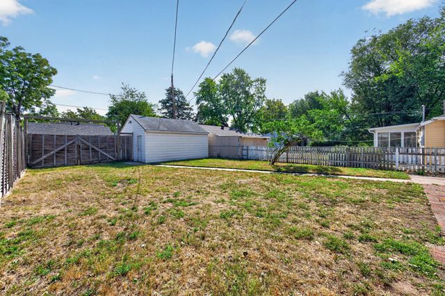 5048 Fremont Avenue N, Minneapolis, MN 55430