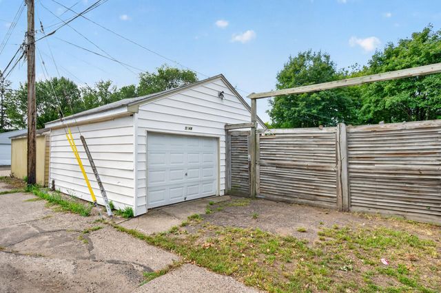 5048 Fremont Avenue N, Minneapolis, MN 55430