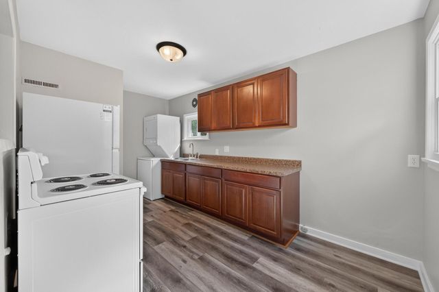 5048 Fremont Avenue N, Minneapolis, MN 55430