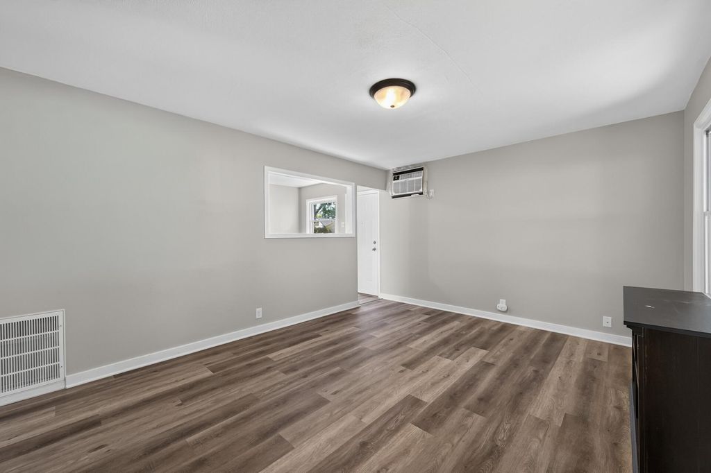 5048 Fremont Avenue N, Minneapolis, MN 55430 — photo 2