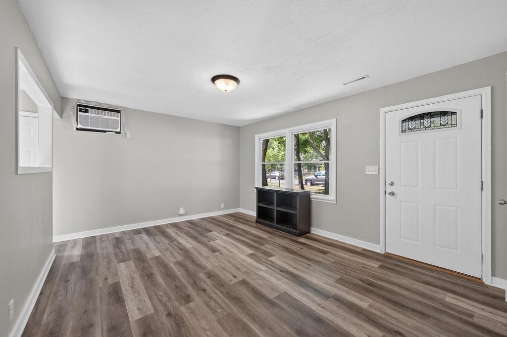 5048 Fremont Avenue N, Minneapolis, MN 55430 — photo 4