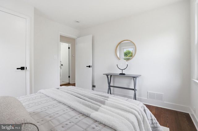 5013 MINEOLA RD, College Park, MD 20740