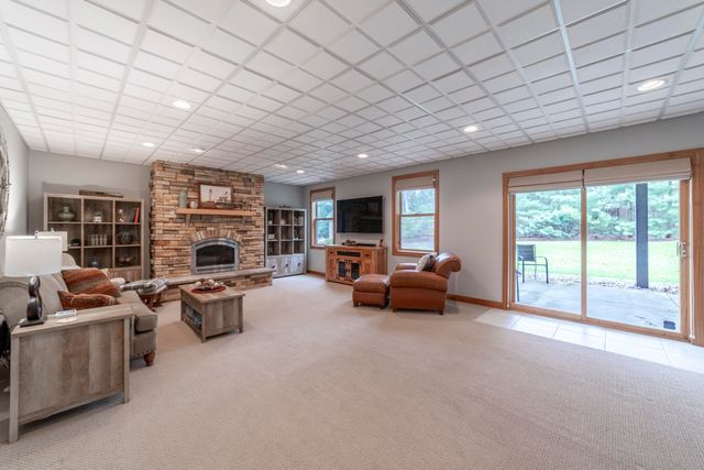 4650 W Merlot Court, La Porte, IN 46350