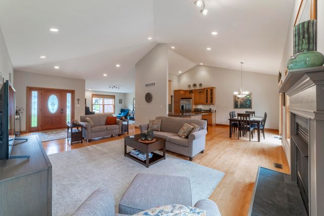 4650 W Merlot Court, La Porte, IN 46350