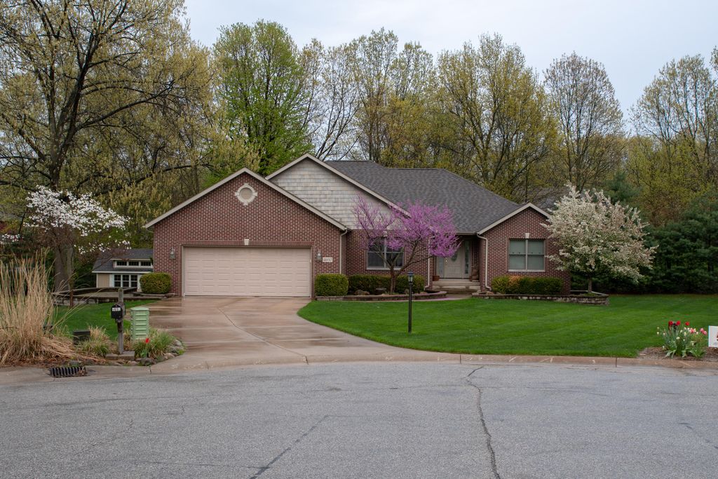4650 W Merlot Court, La Porte, IN 46350