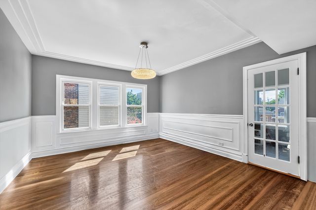 7440 S Paxton Avenue 2, Chicago, IL 60649