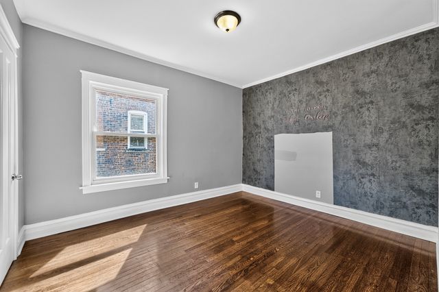 7440 S Paxton Avenue 2, Chicago, IL 60649