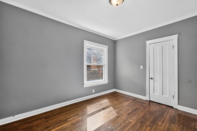 7440 S Paxton Avenue 2, Chicago, IL 60649