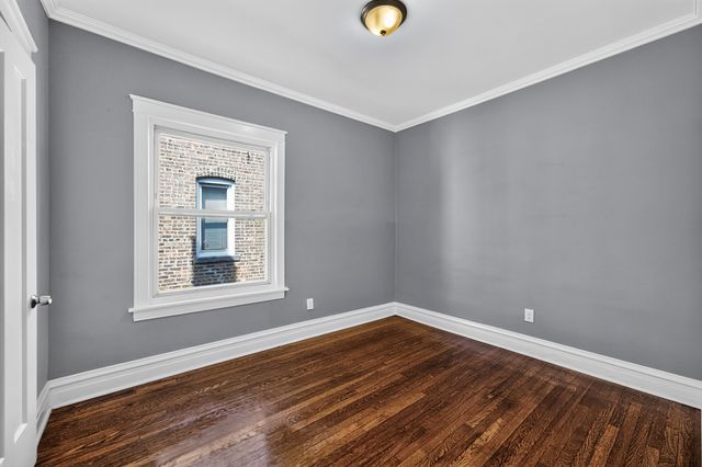 7440 S Paxton Avenue 2, Chicago, IL 60649