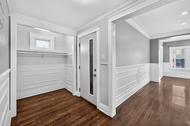7440 S Paxton Avenue 2, Chicago, IL 60649