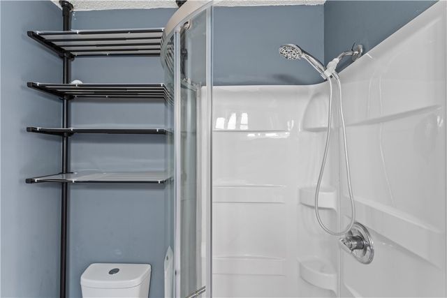 84 N Briarwood Road, Rogers, AR 72756