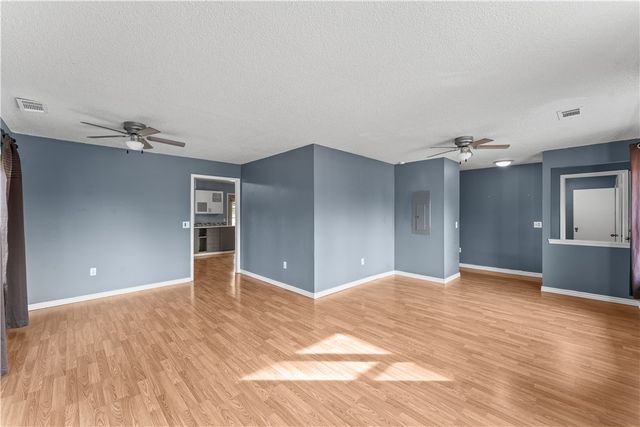 84 N Briarwood Road, Rogers, AR 72756