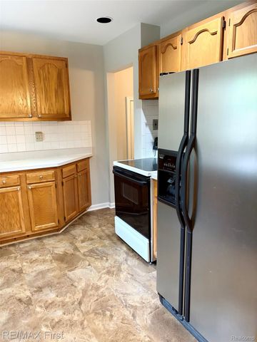 1815 McDonald Avenue, Royal Oak, MI 48073