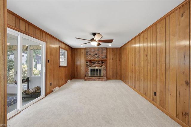 2622 Marrow DR, Newport News, VA 23606