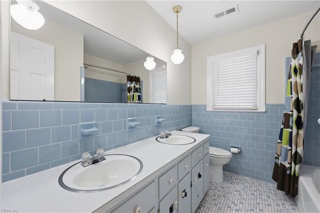 2622 Marrow DR, Newport News, VA 23606