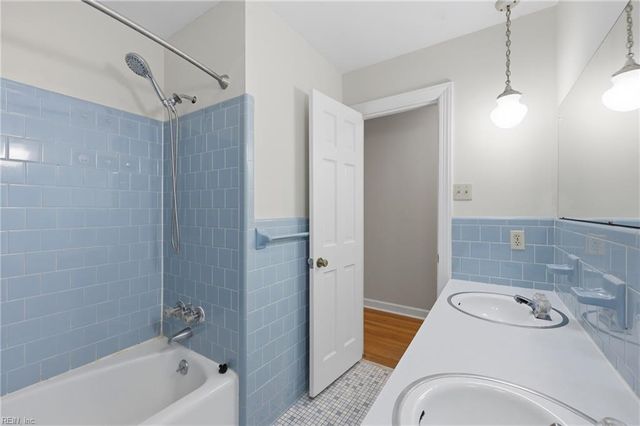 2622 Marrow DR, Newport News, VA 23606