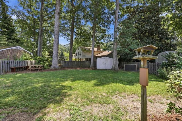 2622 Marrow DR, Newport News, VA 23606