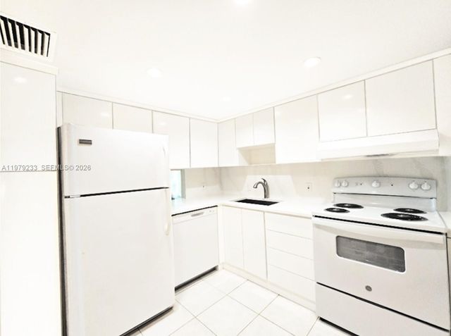 13155 Ixora Ct 310, North Miami, FL 33181