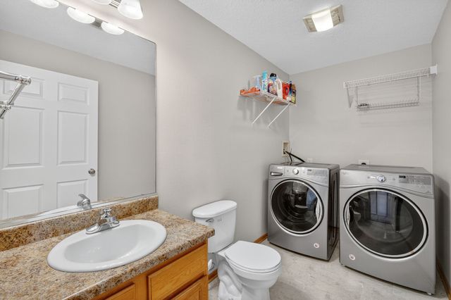 2528 Shady Lane Drive, Norwalk, IA 50211