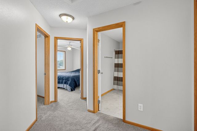 2528 Shady Lane Drive, Norwalk, IA 50211