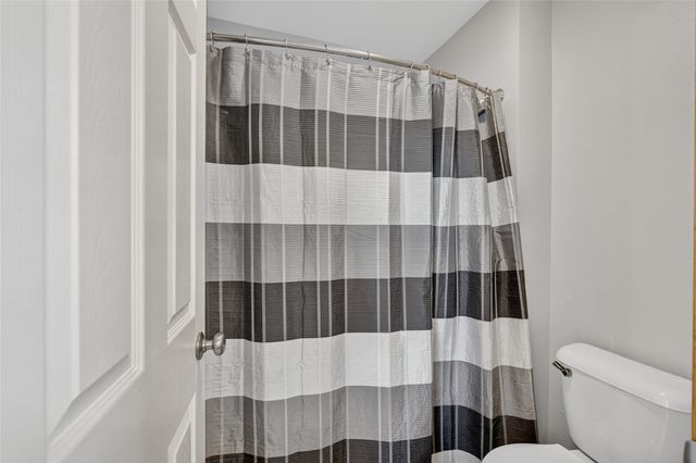 2528 Shady Lane Drive, Norwalk, IA 50211