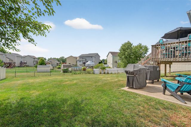 2528 Shady Lane Drive, Norwalk, IA 50211