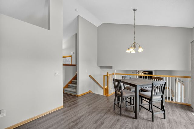 2528 Shady Lane Drive, Norwalk, IA 50211