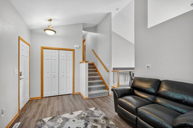 2528 Shady Lane Drive, Norwalk, IA 50211