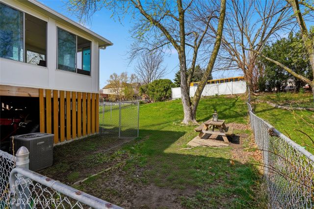 5614 SW 7th Street, Des Moines, IA 50315