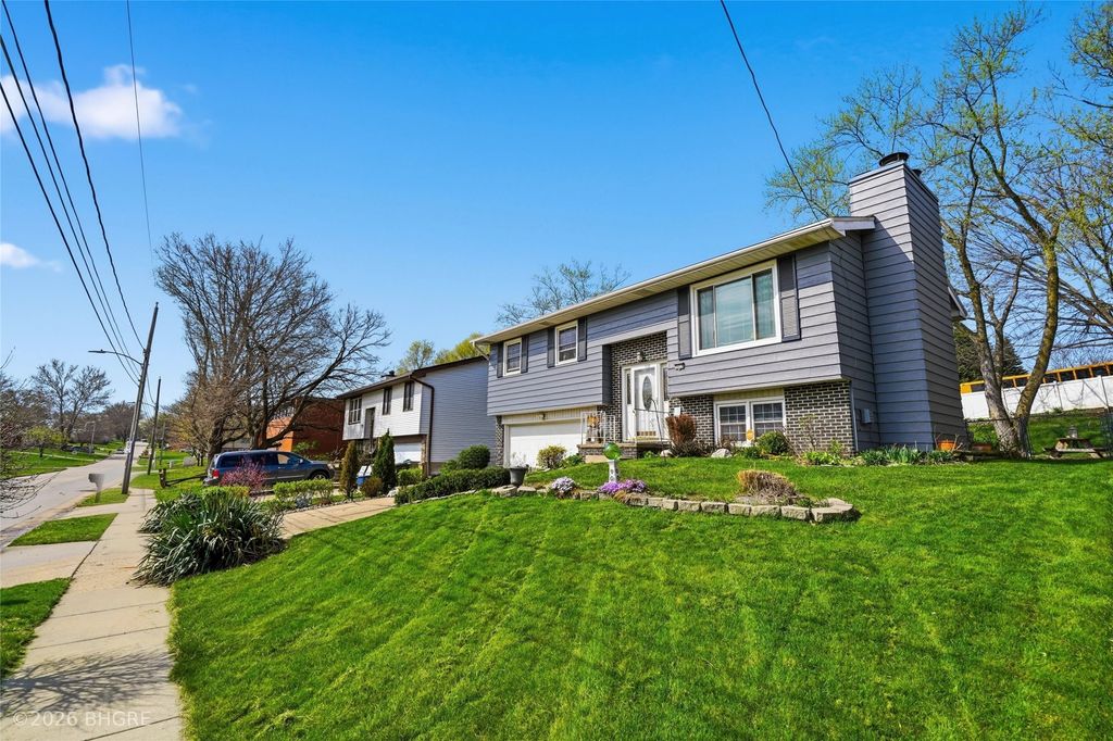 5614 SW 7th Street, Des Moines, IA 50315