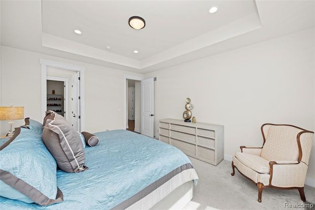 7841 Trailside Court, West Bloomfield, MI 48323