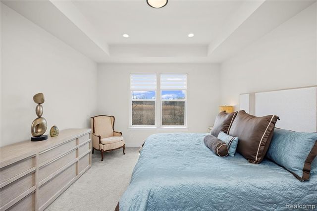 7841 Trailside Court, West Bloomfield, MI 48323