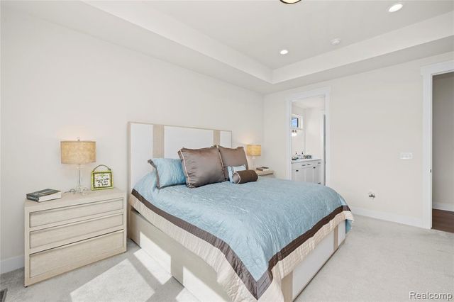 7841 Trailside Court, West Bloomfield, MI 48323