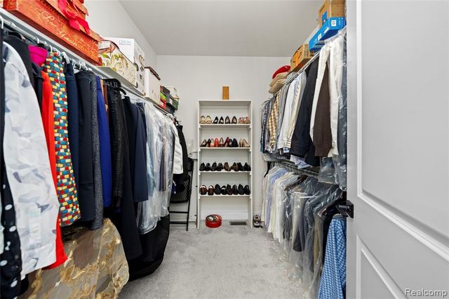 7841 Trailside Court, West Bloomfield, MI 48323