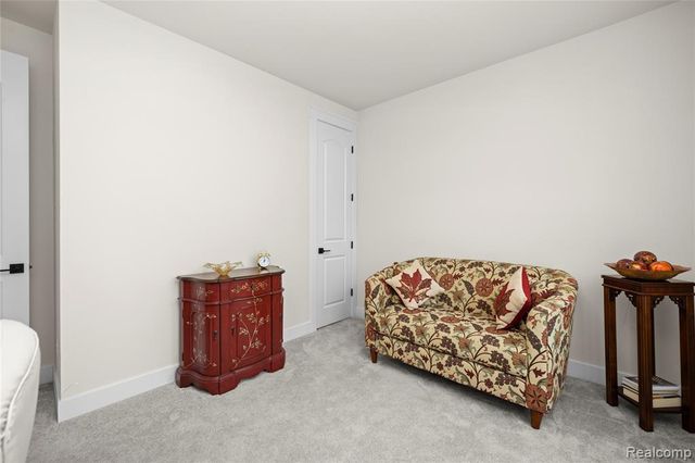 7841 Trailside Court, West Bloomfield, MI 48323