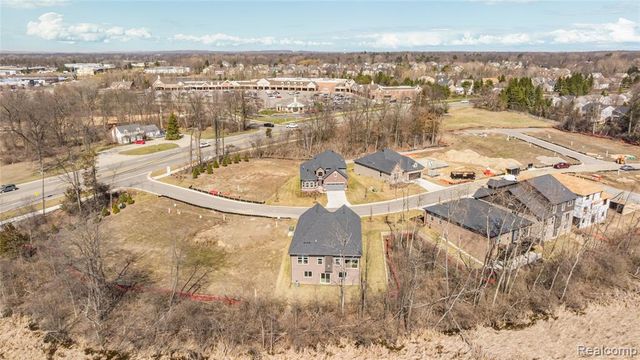 7841 Trailside Court, West Bloomfield, MI 48323