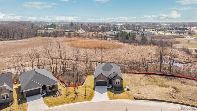 7841 Trailside Court, West Bloomfield, MI 48323