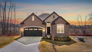 7841 Trailside Court, West Bloomfield, MI 48323