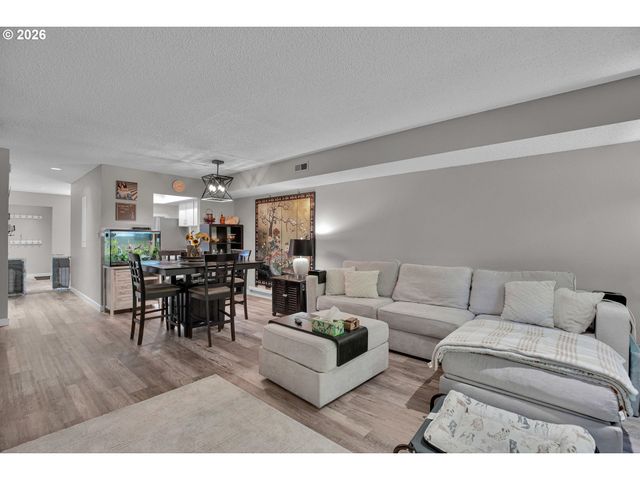 1558 Nw MIDLAKE Ln, Beaverton, OR 97006