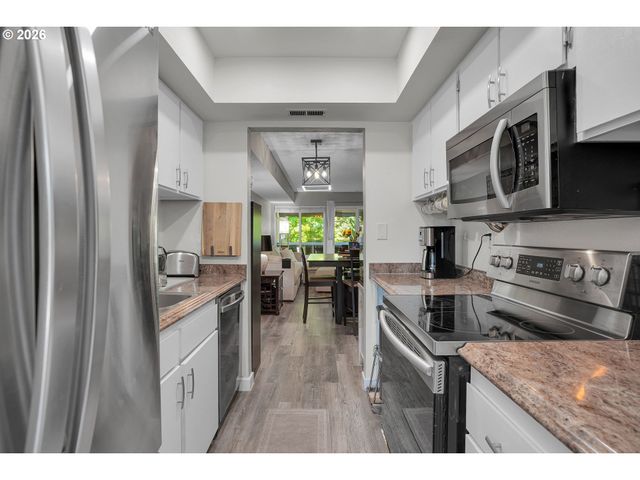 1558 Nw MIDLAKE Ln, Beaverton, OR 97006