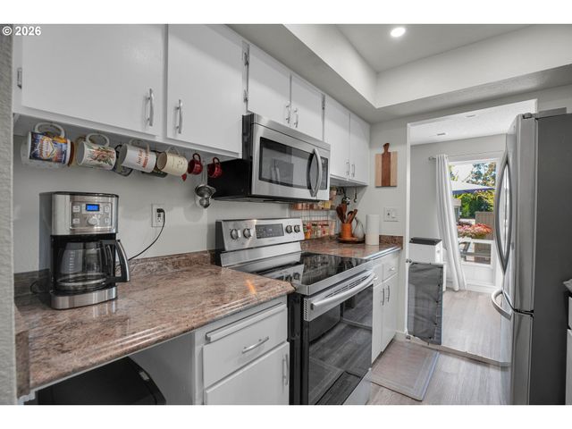1558 Nw MIDLAKE Ln, Beaverton, OR 97006