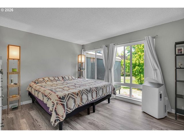 1558 Nw MIDLAKE Ln, Beaverton, OR 97006