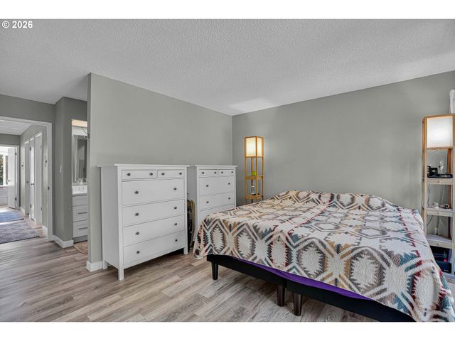 1558 Nw MIDLAKE Ln, Beaverton, OR 97006
