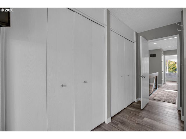 1558 Nw MIDLAKE Ln, Beaverton, OR 97006